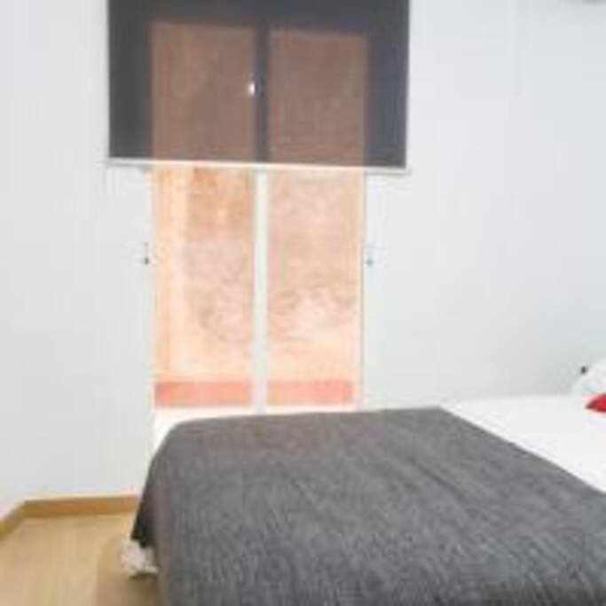 Apartamento Sotano En Gran Via Madrid Buitenkant foto