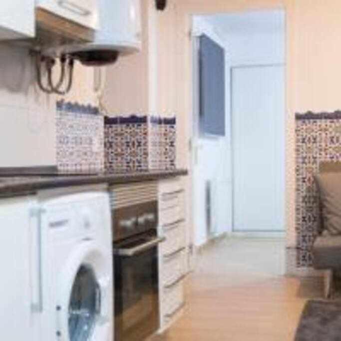 Apartamento Sotano En Gran Via Madrid Buitenkant foto